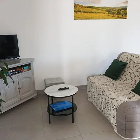 3 Etoiles Avec Jardin Et Parking Proche Libourne Emilion Et Bordeaux Le Ptit Coin De Soleil 1 A 6 Personnes *