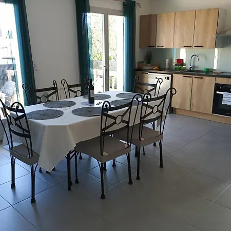 3 Etoiles Avec Jardin Et Parking Proche Libourne Emilion Et Bordeaux Le Ptit Coin De Soleil 1 A 6 Personnes Dom wakacyjny *