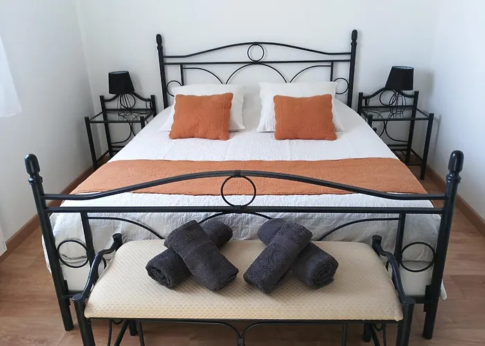 בית נופש 3 Etoiles Avec Jardin Et Parking Proche Libourne Emilion Et Bordeaux Le Ptit Coin De Soleil 1 A 6 Personnes *