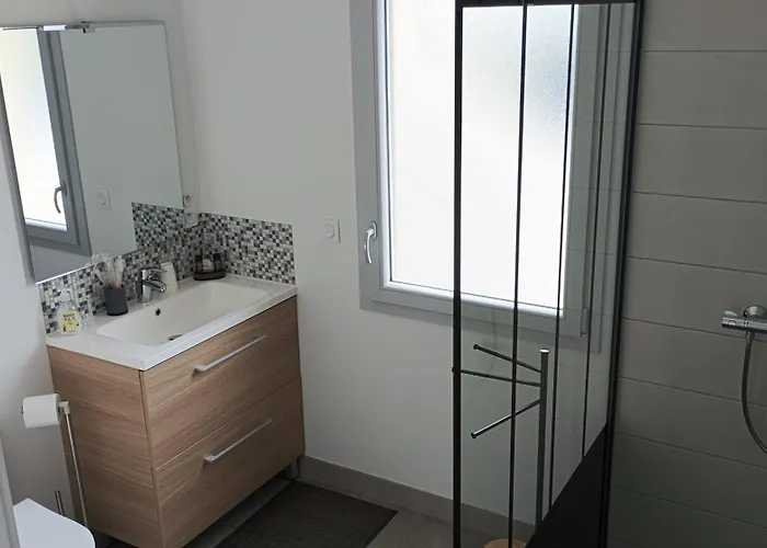 3 Etoiles Avec Jardin Et Parking Proche Libourne Emilion Et Bordeaux Le Ptit Coin De Soleil 1 A 6 Personnes