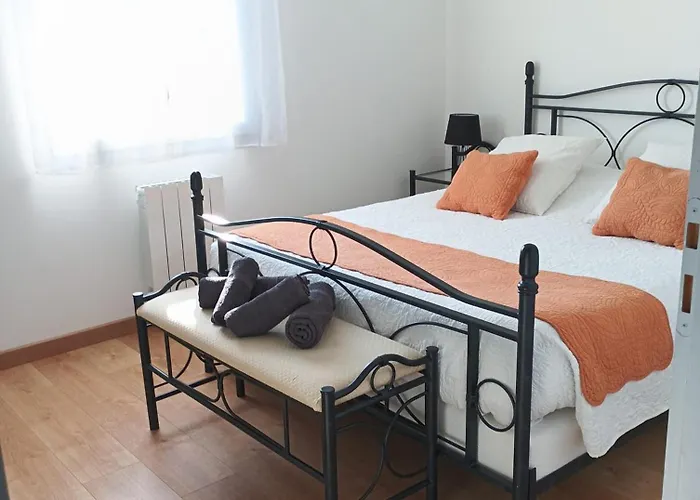 3 Etoiles Avec Jardin Et Parking Proche Libourne Emilion Et Bordeaux Le Ptit Coin De Soleil 1 A 6 Personnes Saint-Ciers-d'Abzac